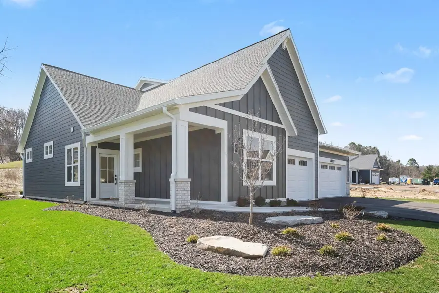 4692 Knapp Bluff Drive NE, Grand Rapids, MI 49525 - #2