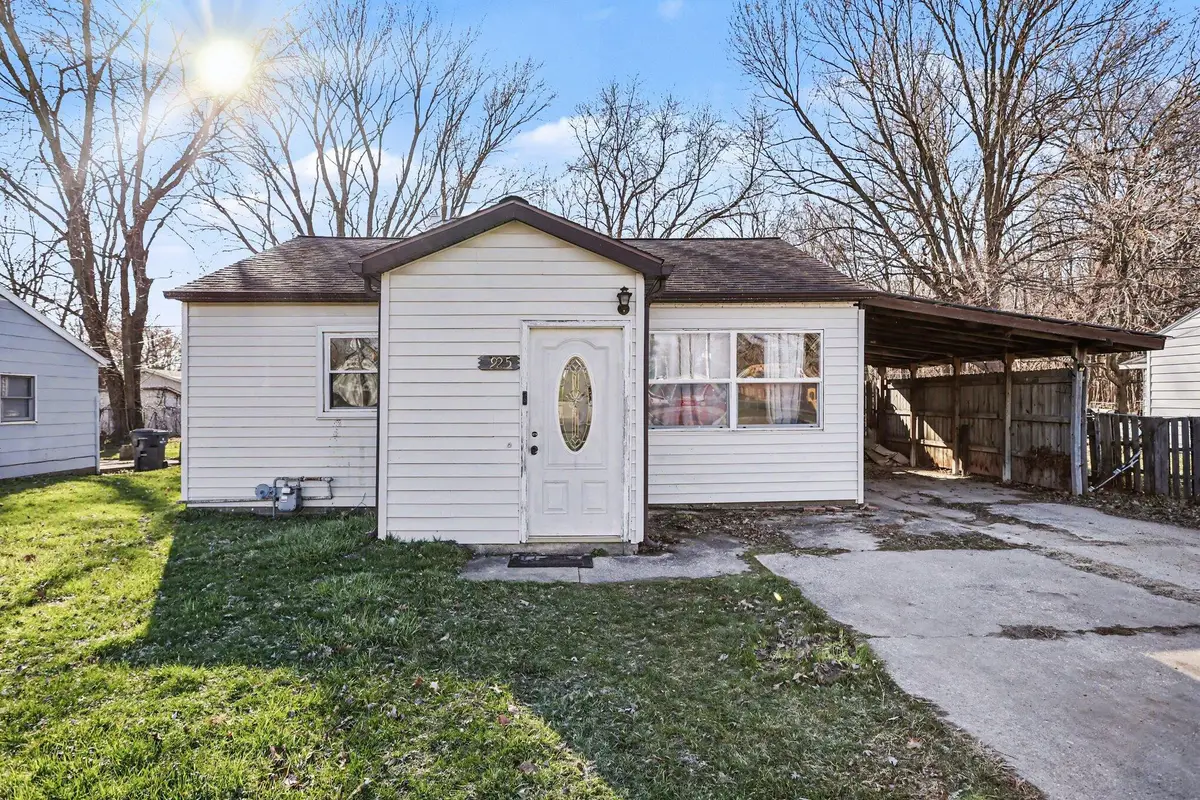 925 Forest Park Avenue, Watervliet, MI 49098 - #1