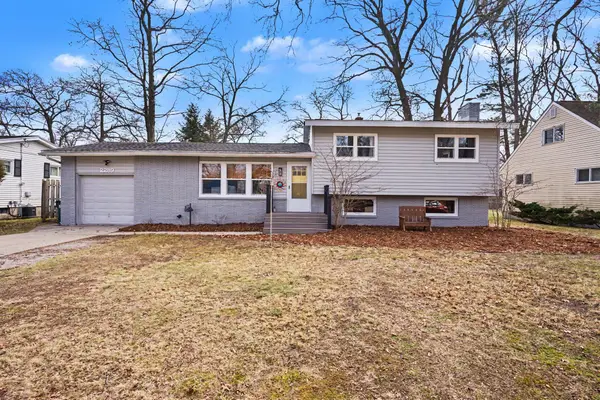 2289 Castle Avenue, NortonShores, MI 49441