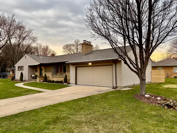 2135 Apple Avenue NW, GrandRapids, MI 49504