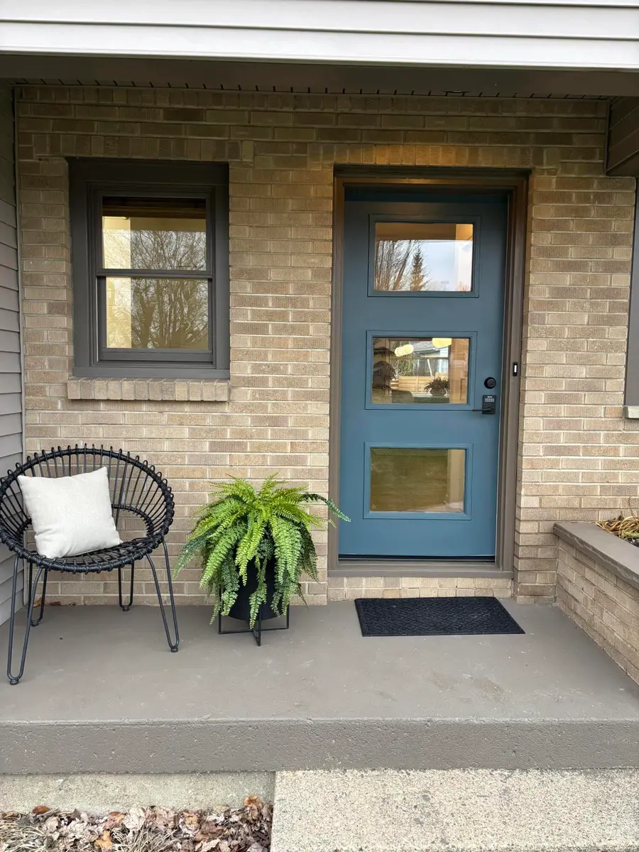 2135 Apple Avenue NW, Grand Rapids, MI 49504 - #2