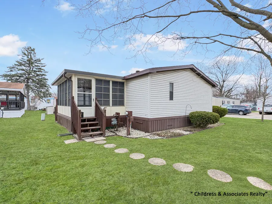 435 S Amber Drive SE, Cutlerville, MI 49548 - #3