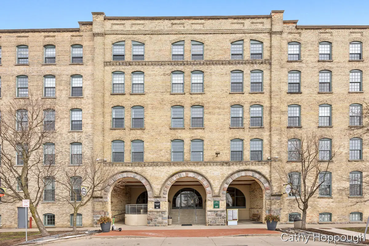 940 Monroe Avenue NW Unit: 545, Grand Rapids, MI 49503 - #1