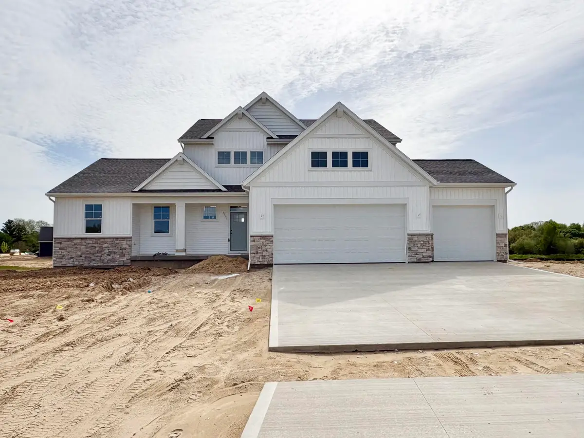 7082 Kettle Dale Avenue SE, Alto, MI 49302 - #1