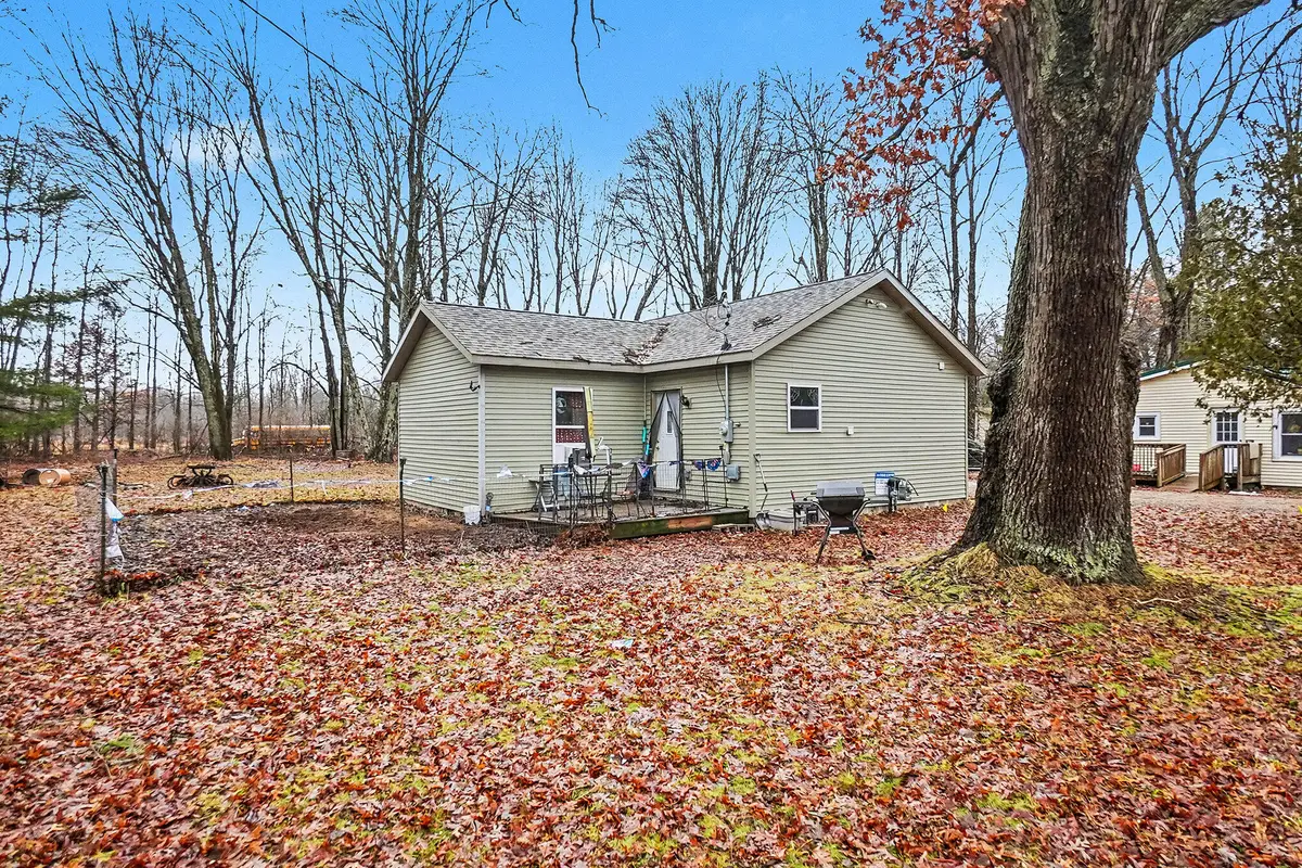 1147 S Bingham Avenue, Sherman, MI 49349 - #1