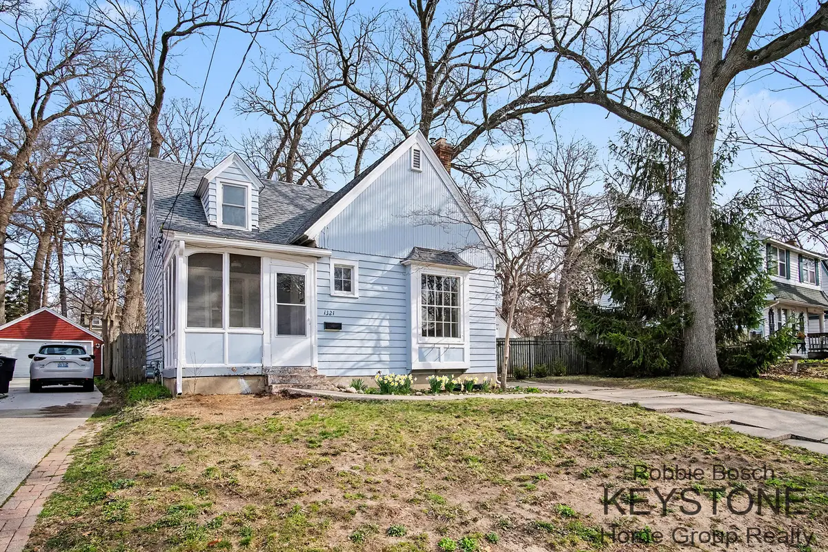 1321 Ballard Street SE, Grand Rapids, MI 49507 - #1