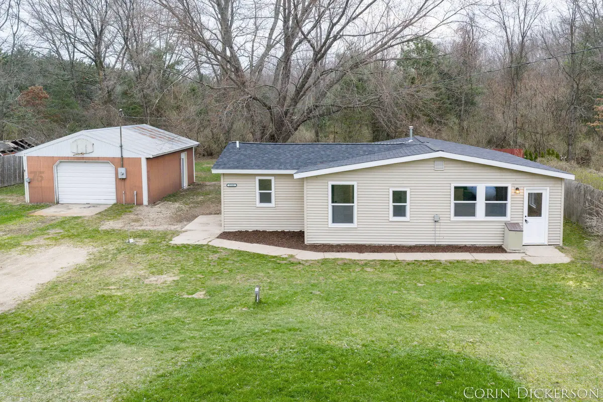 2112 101st Avenue, Otsego, MI 49078 - #1