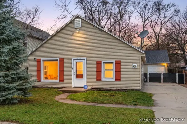 2655 Longfellow Avenue SW, Wyoming, MI 49509