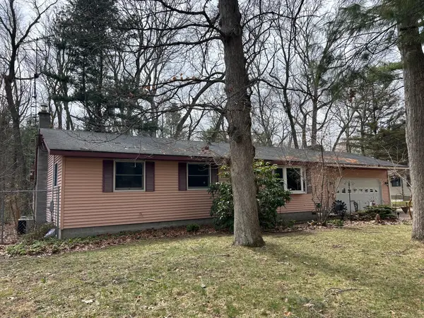 15894 Lake Avenue, GrandHaven, MI 49417