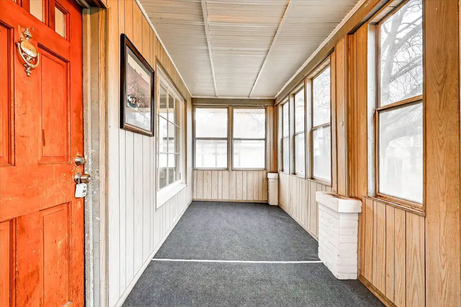 947 Crescent Street NE, Grand Rapids, MI 49503 - #2