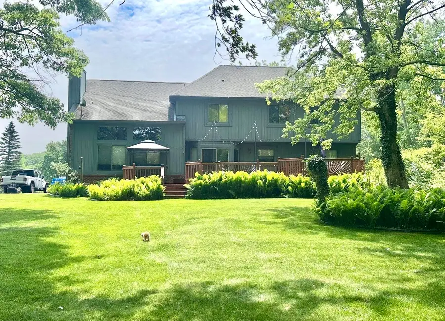 12091 Pembrooke Circle, South Lyon, MI 48178 - #3