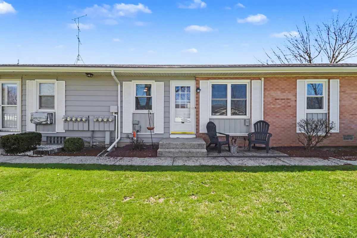 721 Blue Ash Drive SE, Kentwood, MI 49548 - #1