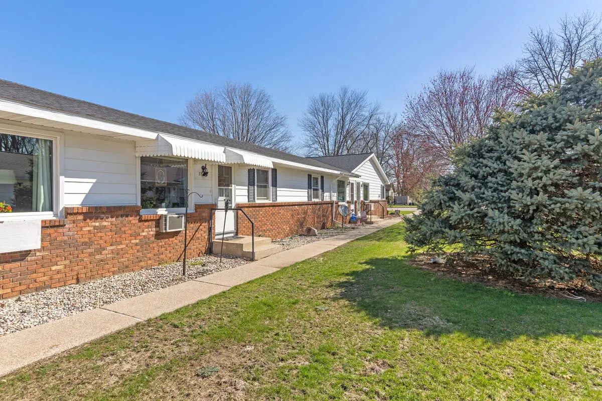 3347 Division Avenue SW Building: 0 Unit: 3347, Grandville, MI 49418 - #1