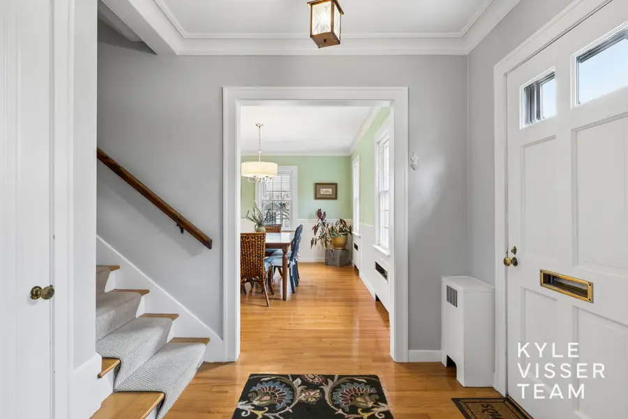 1543 Edgewood Avenue SE, East Grand Rapids, MI 49506 - #3