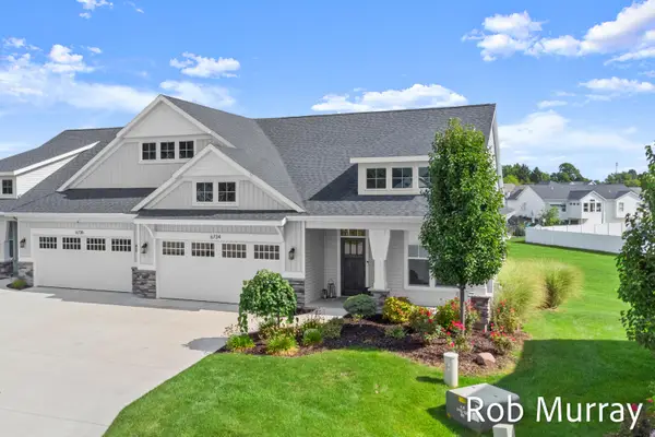 6734 Windsor Ridge Drive NE Unit: 6, Rockford, MI 49341