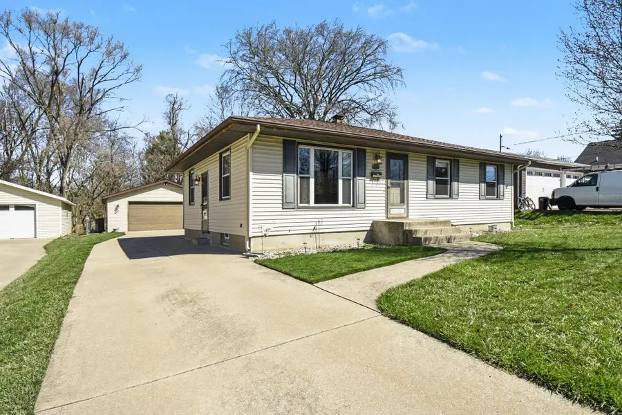 2421 Thornwood Street SW, Wyoming, MI 49519 - #2