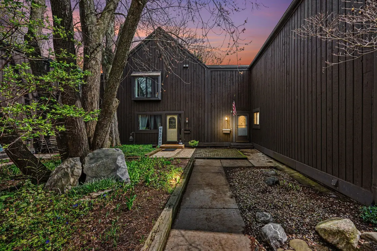 242 Dunbarton Court, Westwood, MI Yes - #1
