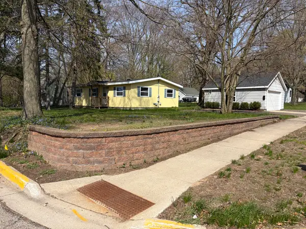 835 South Haven Place, SouthHaven, MI 49090