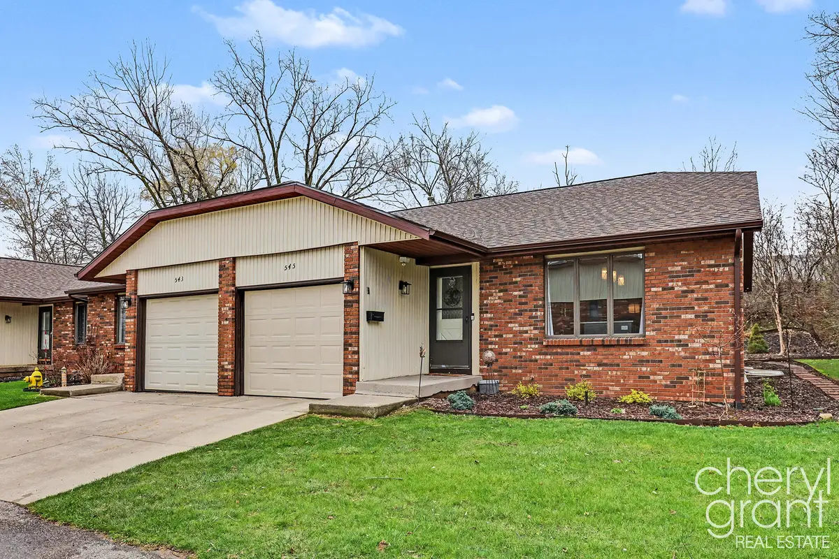 545 Maryland Avenue NE Building: 6 Unit: 37, Grand Rapids, MI 49503 - #1