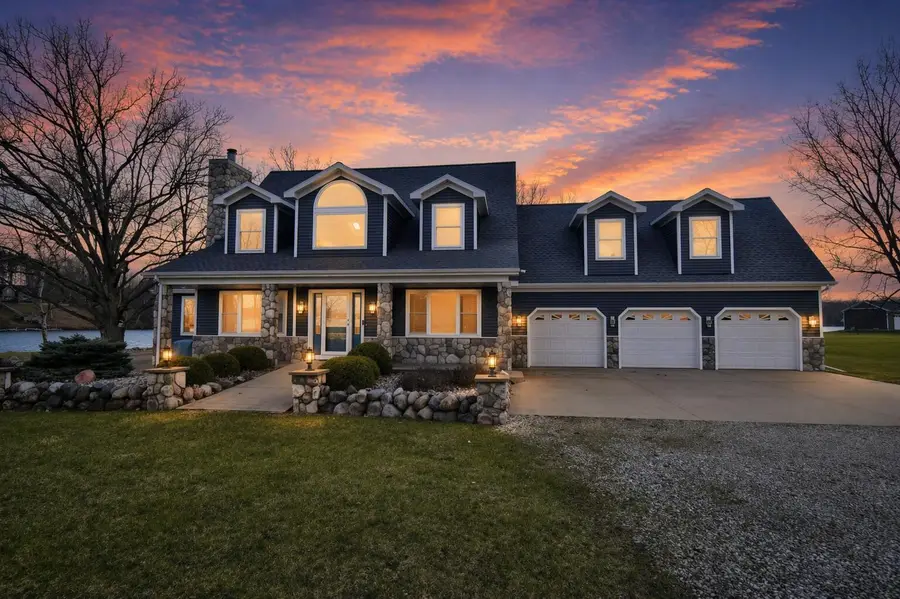 1291 S Queensway Drive, Lake Isabella, MI 48893 - #2