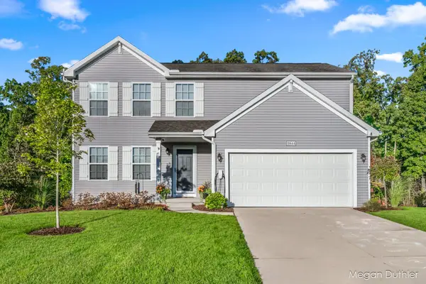 10644 Woodbushe Drive SE, Lowell, MI 49331