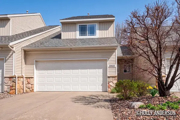 2929 Stoney Creek Court Building: 102 Unit: 102, Hudsonville, MI 49426