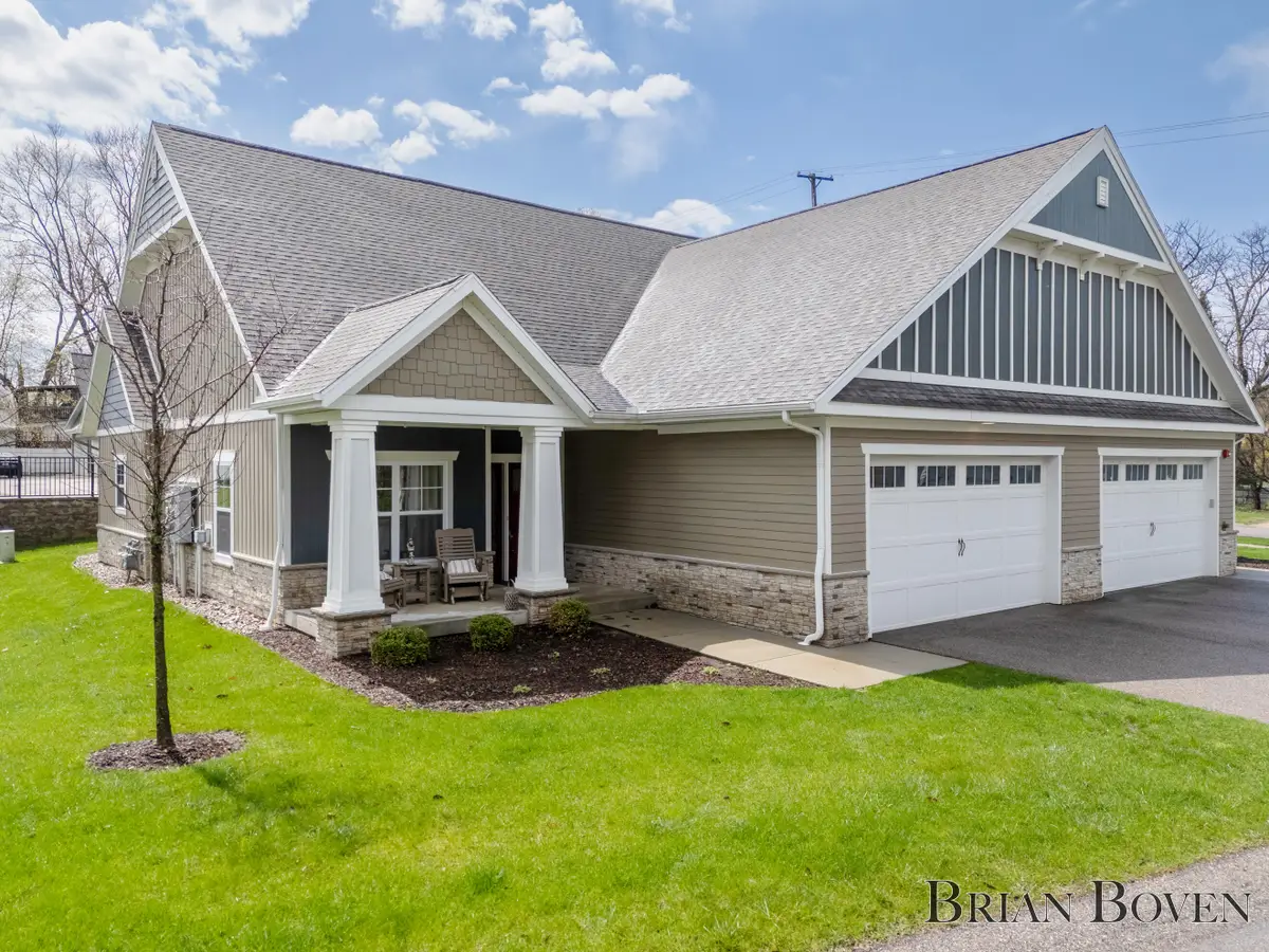 148 Tamarack Lane NE Building: 0 Unit: 2B, Rockford, MI 49341 - #1