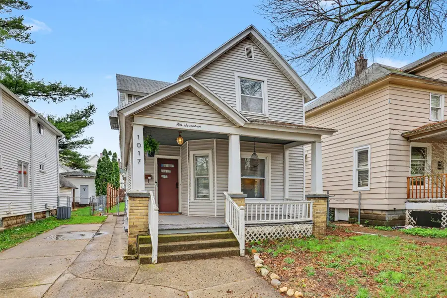 1017 Mc Reynolds Avenue NW, Grand Rapids, MI 49504 - #2