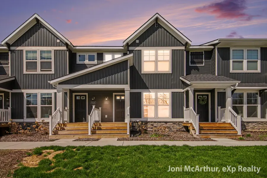 6652 S South Square Lane NE Unit: 49, Rockford, MI 49341 - #2