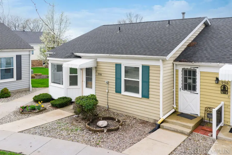 998 Village Lane, Jenison, MI 49428 - #2