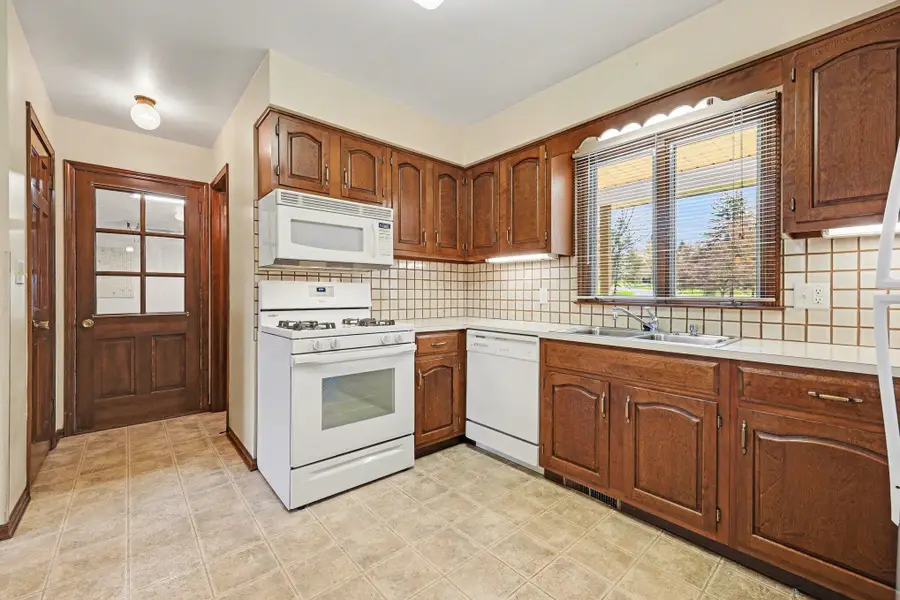 3135 Wildridge Drive NE, Grand Rapids, MI 49525 - #3