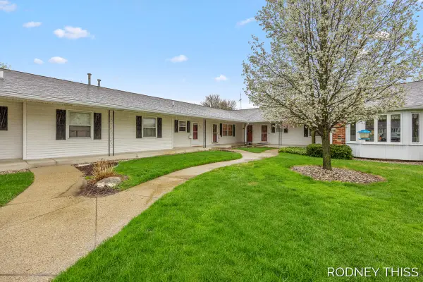 1908 Elizabeth Lane, Jenison, MI 49428