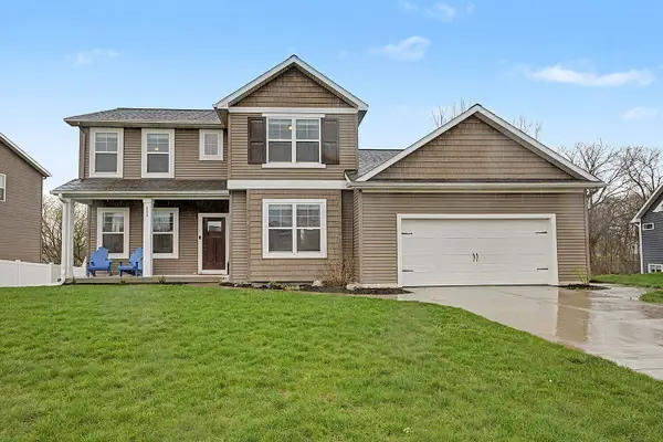 202 E Thorn Hill Court, Hastings, MI 49058