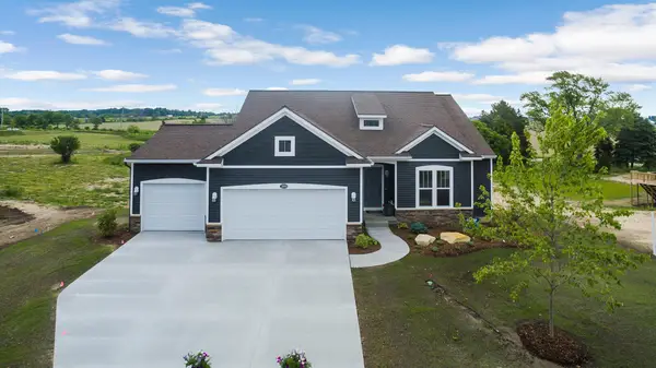 8629 McGovern SW, ByronCenter, MI 49315