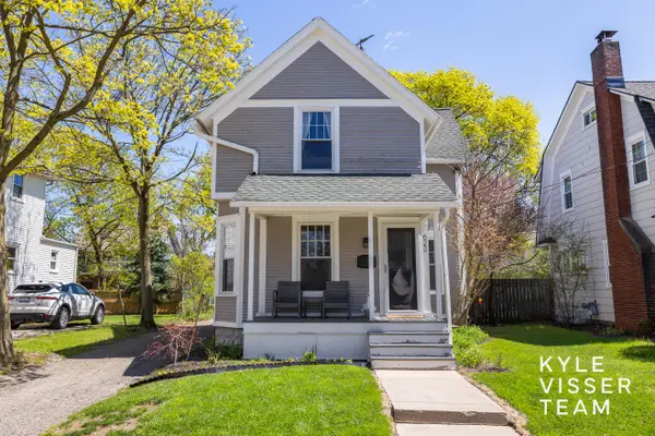 622 Gladstone Drive SE, EastGrandRapids, MI 49506