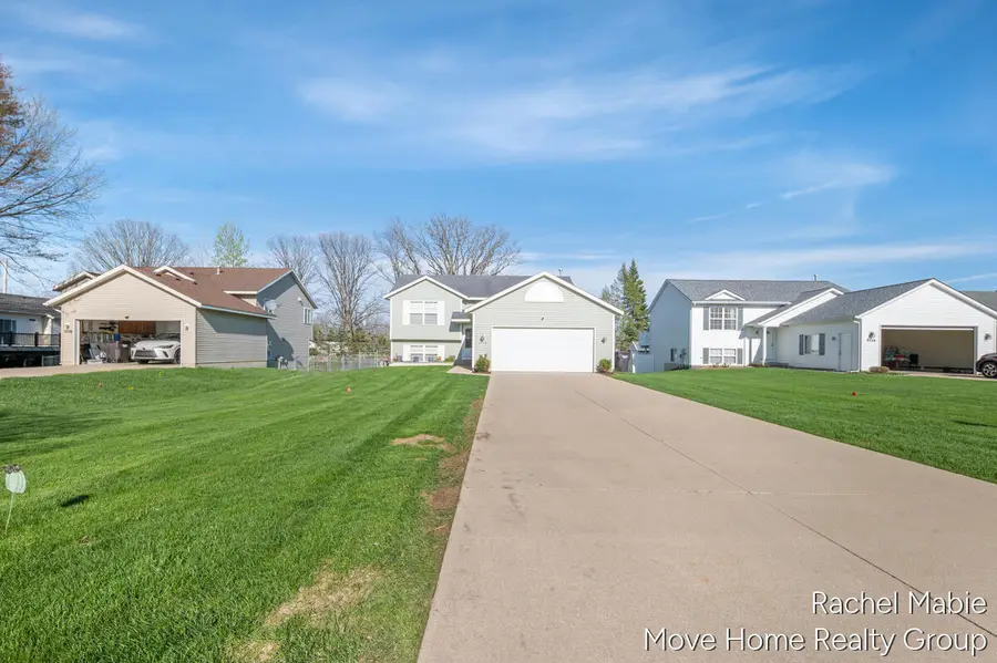 5114 Taylor Ridge Drive SE, Kentwood, MI 49512 - #2
