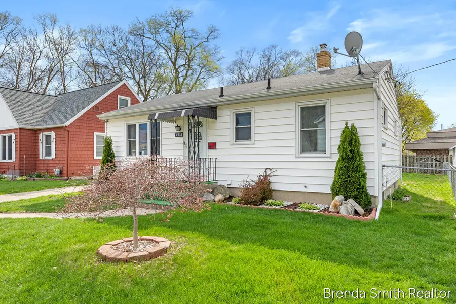 4413 Rhodes Avenue SW, Wyoming, MI 49548 - #3