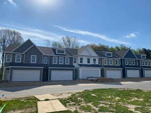 4858 Hidden River Avenue SW Unit: 57, Wyoming, MI 49418