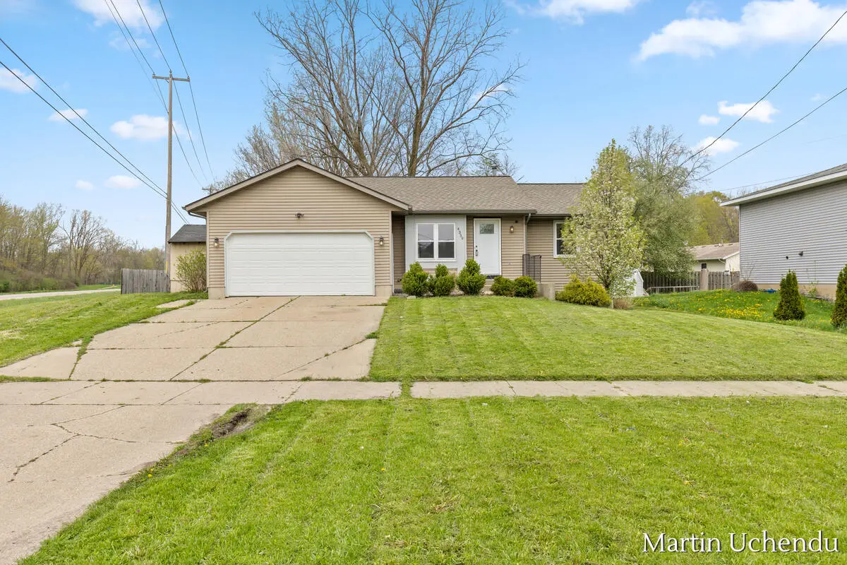 4359 W Grand Boulevard NW, Walker, MI 49534 - #1