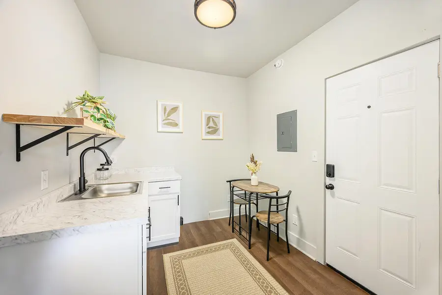 415 W Walnut Street, Kalamazoo, MI 49007 - #3
