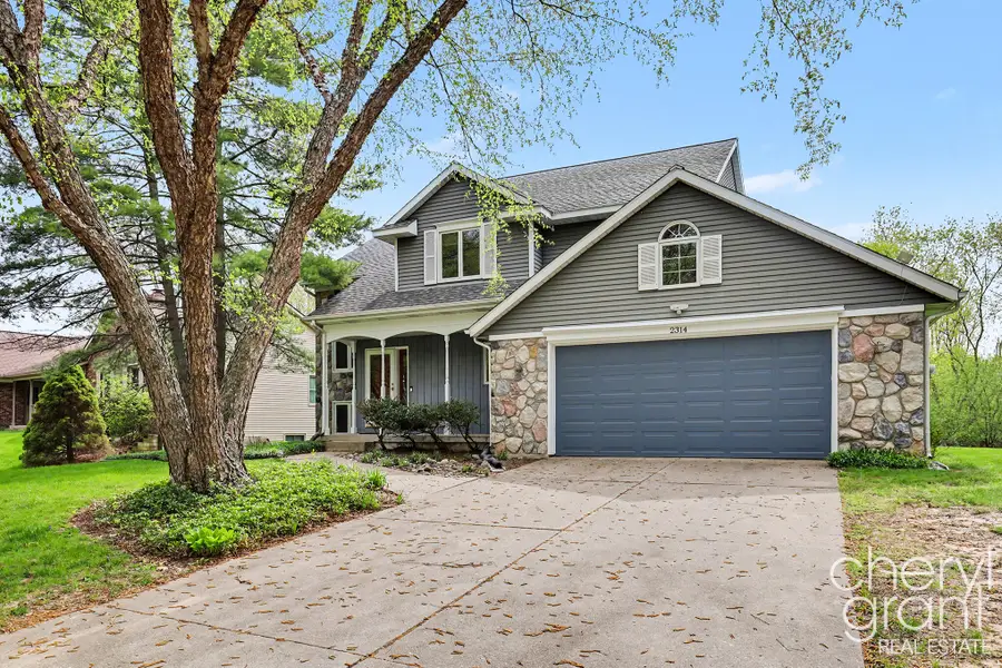 2314 Midvale Street NE, Grand Rapids, MI 49505 - #2