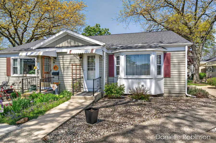 929 Village Lane Building: 0 Unit: 140, Jenison, MI 49428 - #3