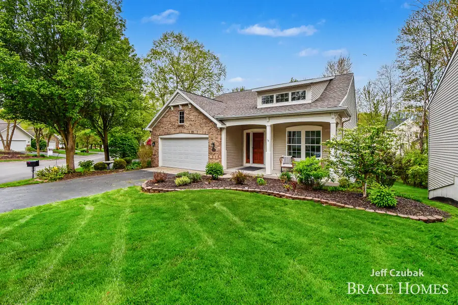 3573 Mill Point Drive SE, Kentwood, MI 49512 - #3