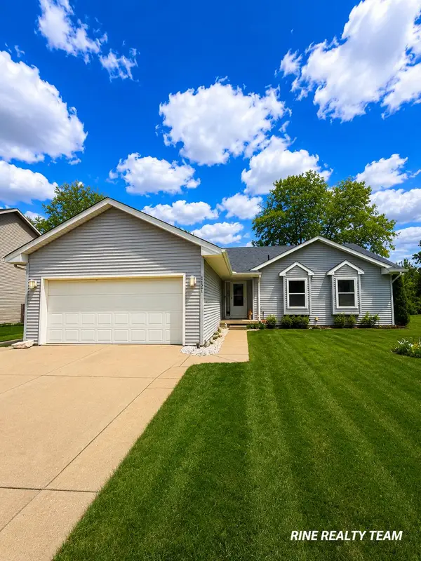 1121 Durango Drive, Lansing, MI 48917