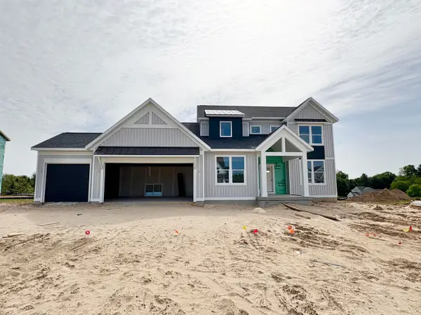 7106 Kettle Dale Avenue SE, Alto, MI 49302