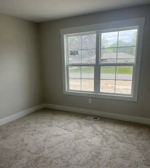 670 Lincoln Lawns Drive NW, Walker, MI 49534 - #2