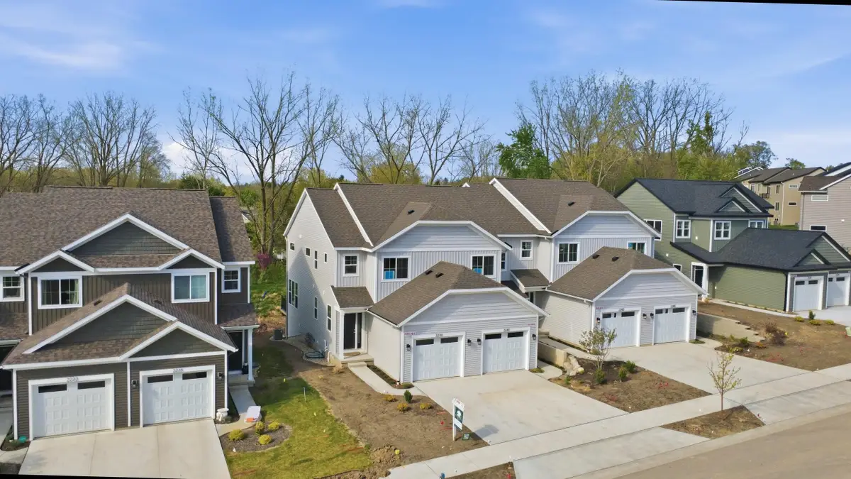 2245 Watertown Way NE, Grand Rapids, MI Yes - #1