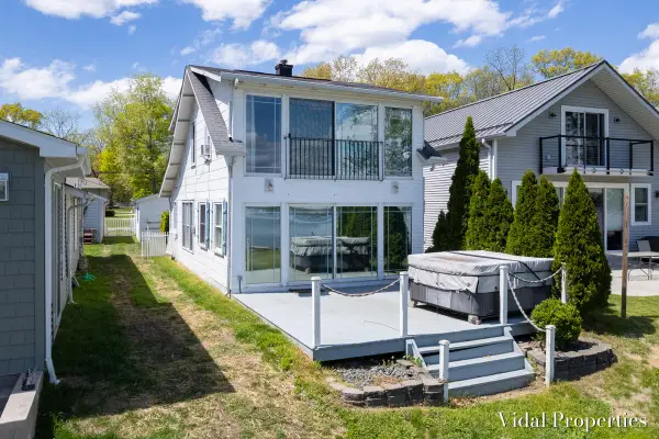8929 Waruf Avenue, Portage, MI 49002