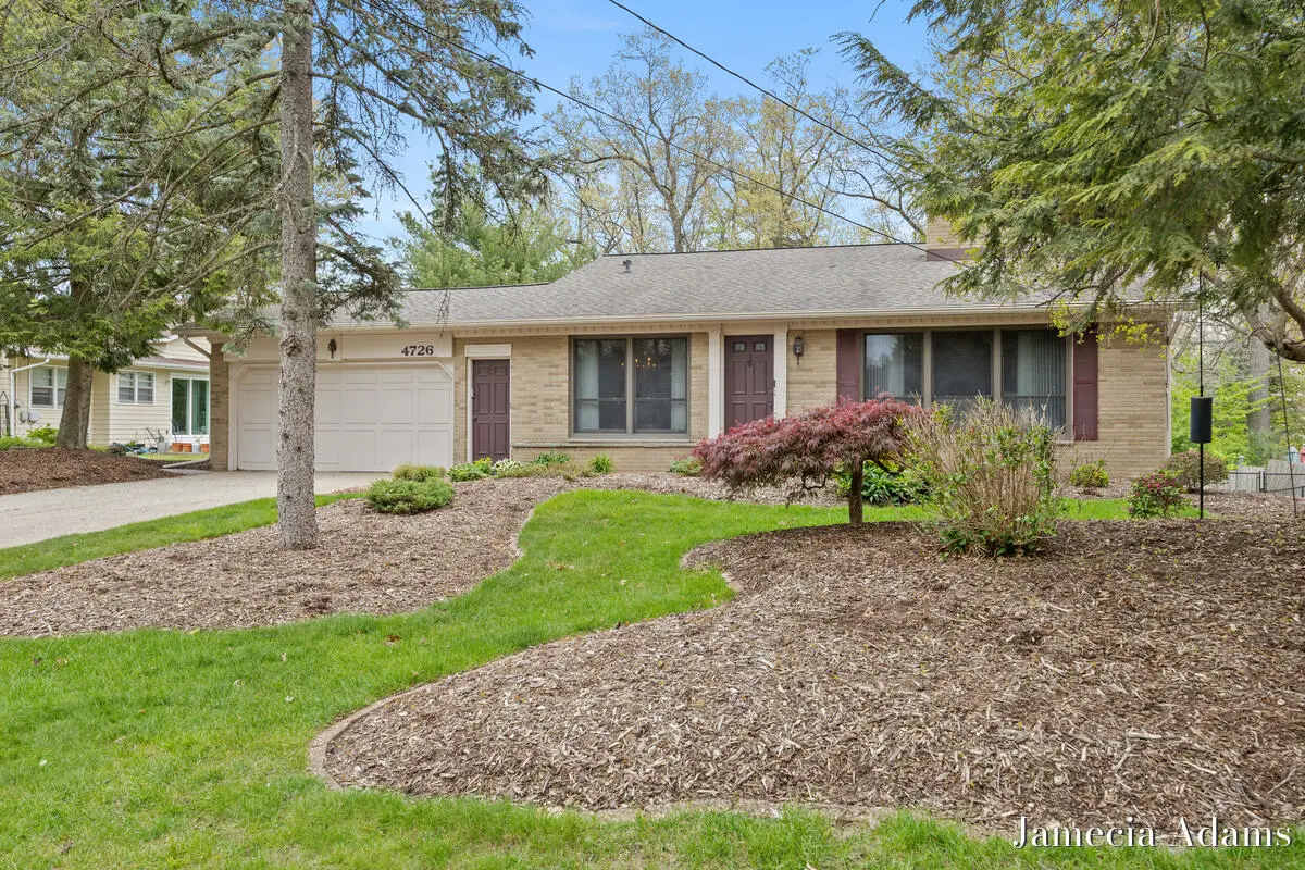 4726 Poinsettia Avenue SE, Kentwood, MI 49508 - #1