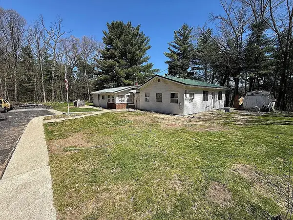 3105 N Evergreen Drive, WhiteCloud, MI 49349